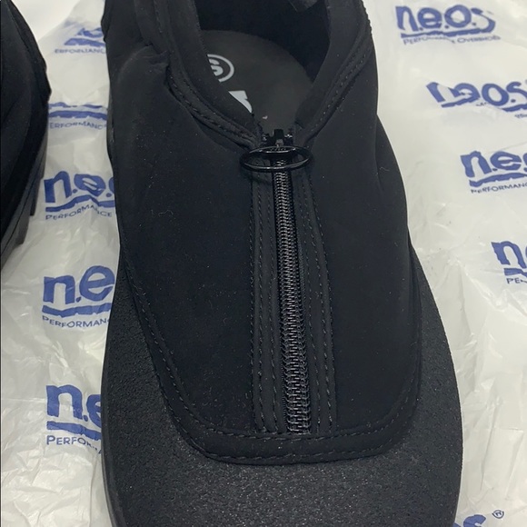 N.E.O.S performance overshoe. Small, black, new - Picture 5 of 13